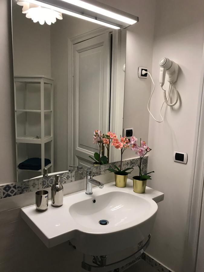The Flower Market Apartment Rome Exterior photo
